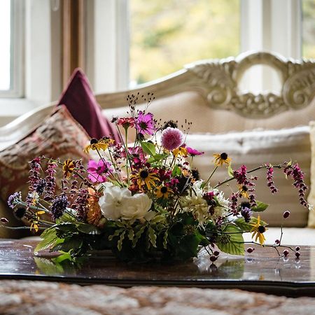 Berwick Lodge Алмъндсбъри Екстериор снимка