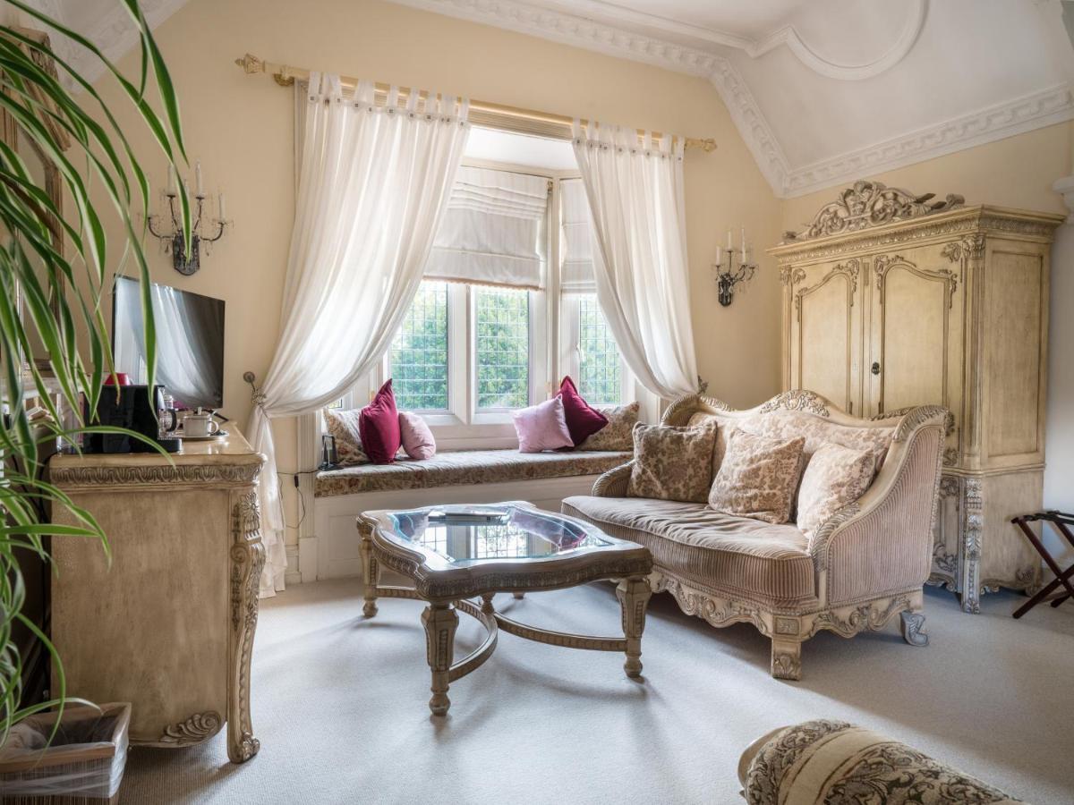 Berwick Lodge Алмъндсбъри Екстериор снимка