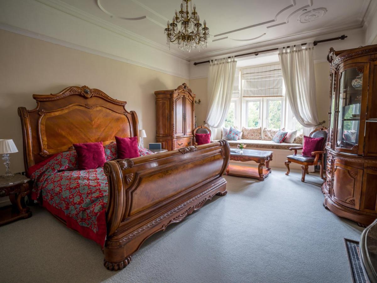 Berwick Lodge Алмъндсбъри Екстериор снимка