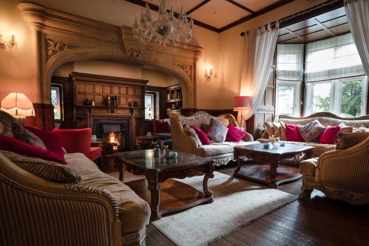 Berwick Lodge Алмъндсбъри Екстериор снимка