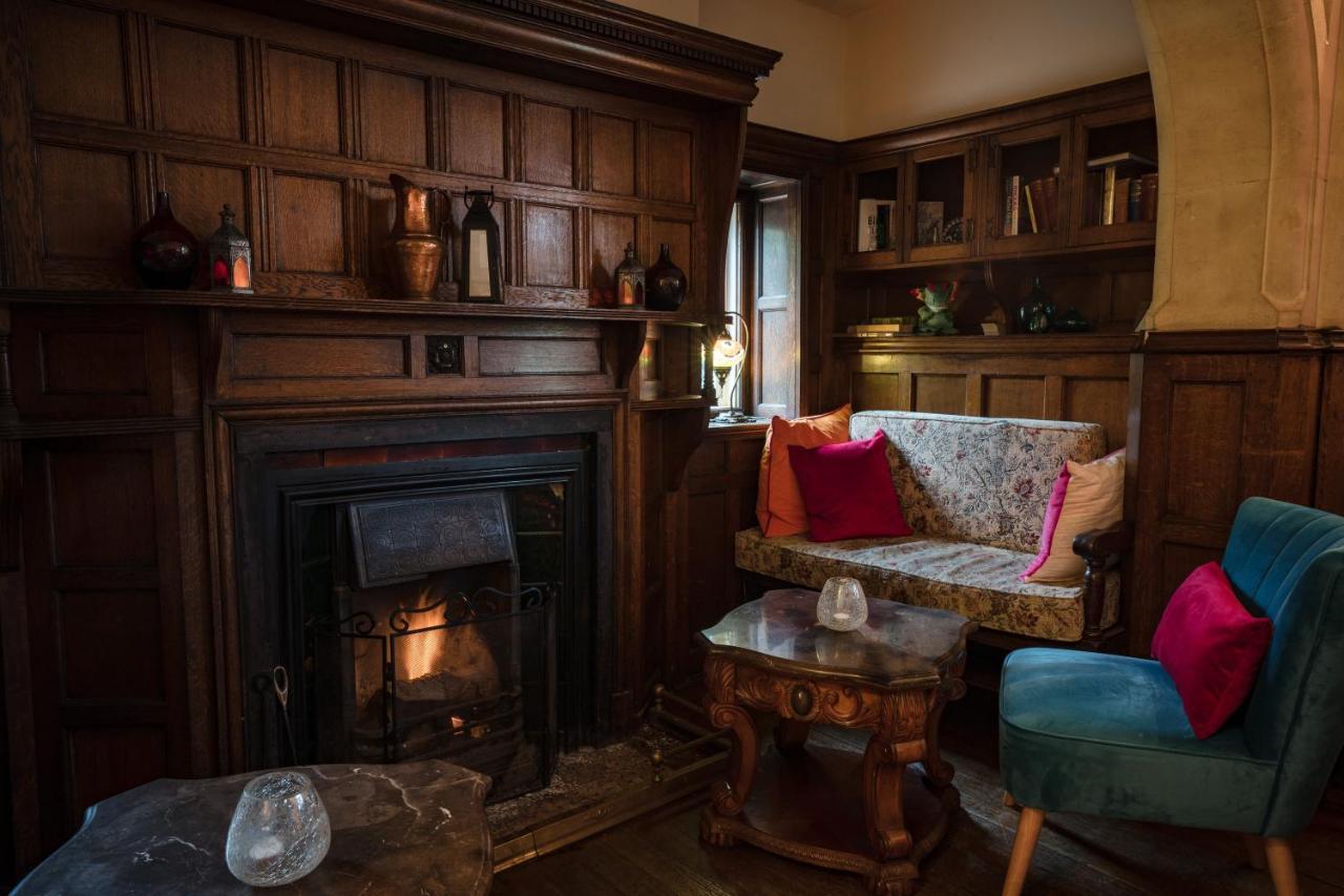 Berwick Lodge Алмъндсбъри Екстериор снимка